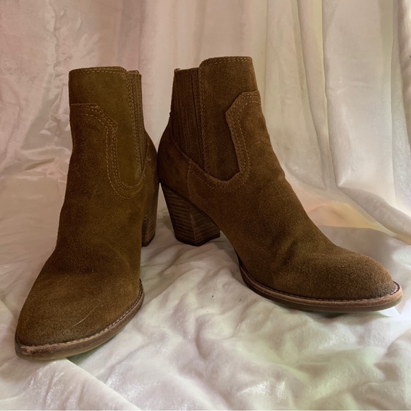 Dolce Vita Tan Suede Ankle Boot - Picture 5 of 6